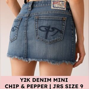 Chip & Pepper Oceanside Denim Mini Skirt Low Rise Raw Hem Medium Wash Jrs 9 Y2K